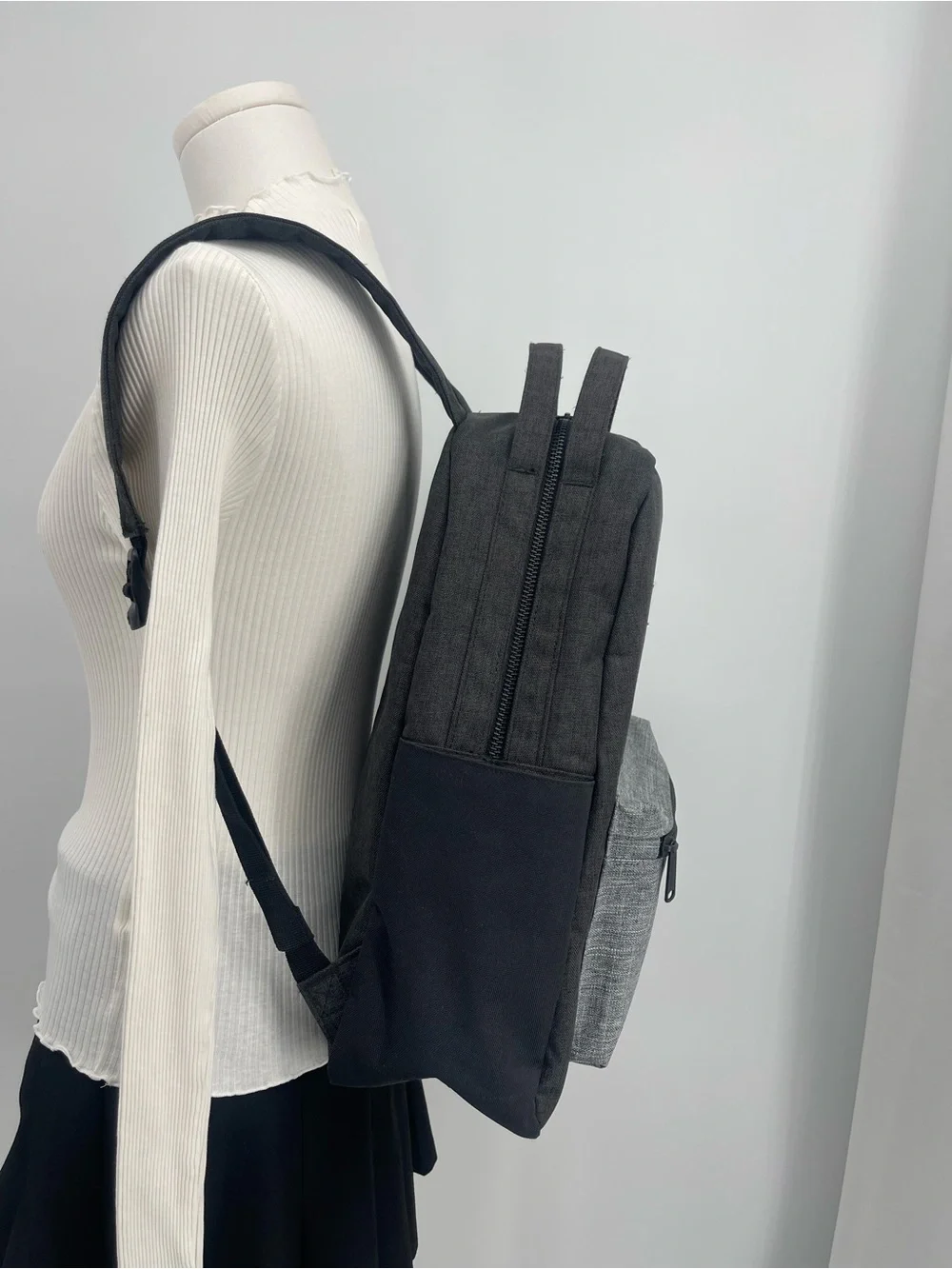Herschel Nova Mid-Volume Two-Tone Charcoal Grey Backpack Trendy Classic Quality